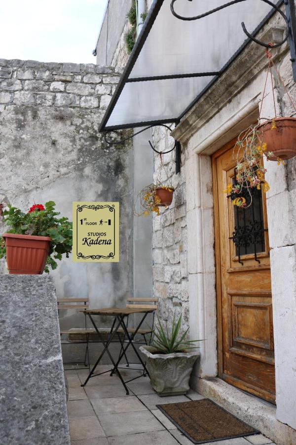 Studios Kadena Trogir - 18Th Century Stone House Exterior foto